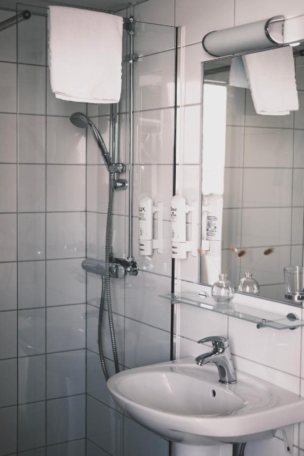 הונו Skaergardshotellet Hoenoe מראה חיצוני תמונה